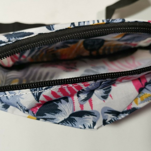 Retro 80s Hawaiian Tropical Canvas Fanny Pack nwt - Picture 3 of 4